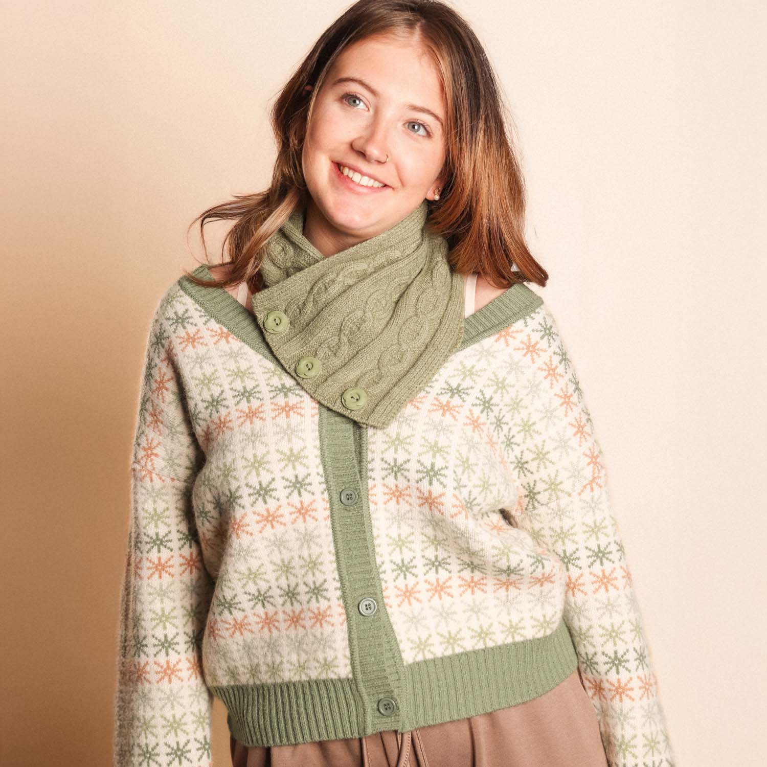 Zelly Button Tippet Green
