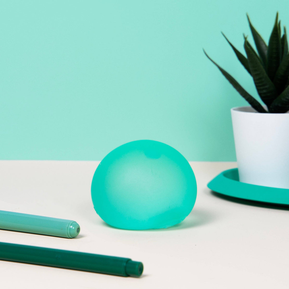 Speks Original Gump - The Memory Gel Stress Ball: Dew