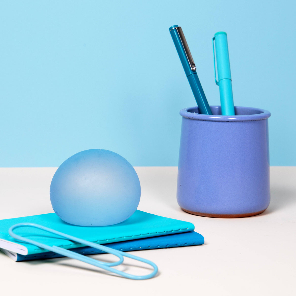Speks Original Gump - The Memory Gel Stress Ball: Moon Jelly