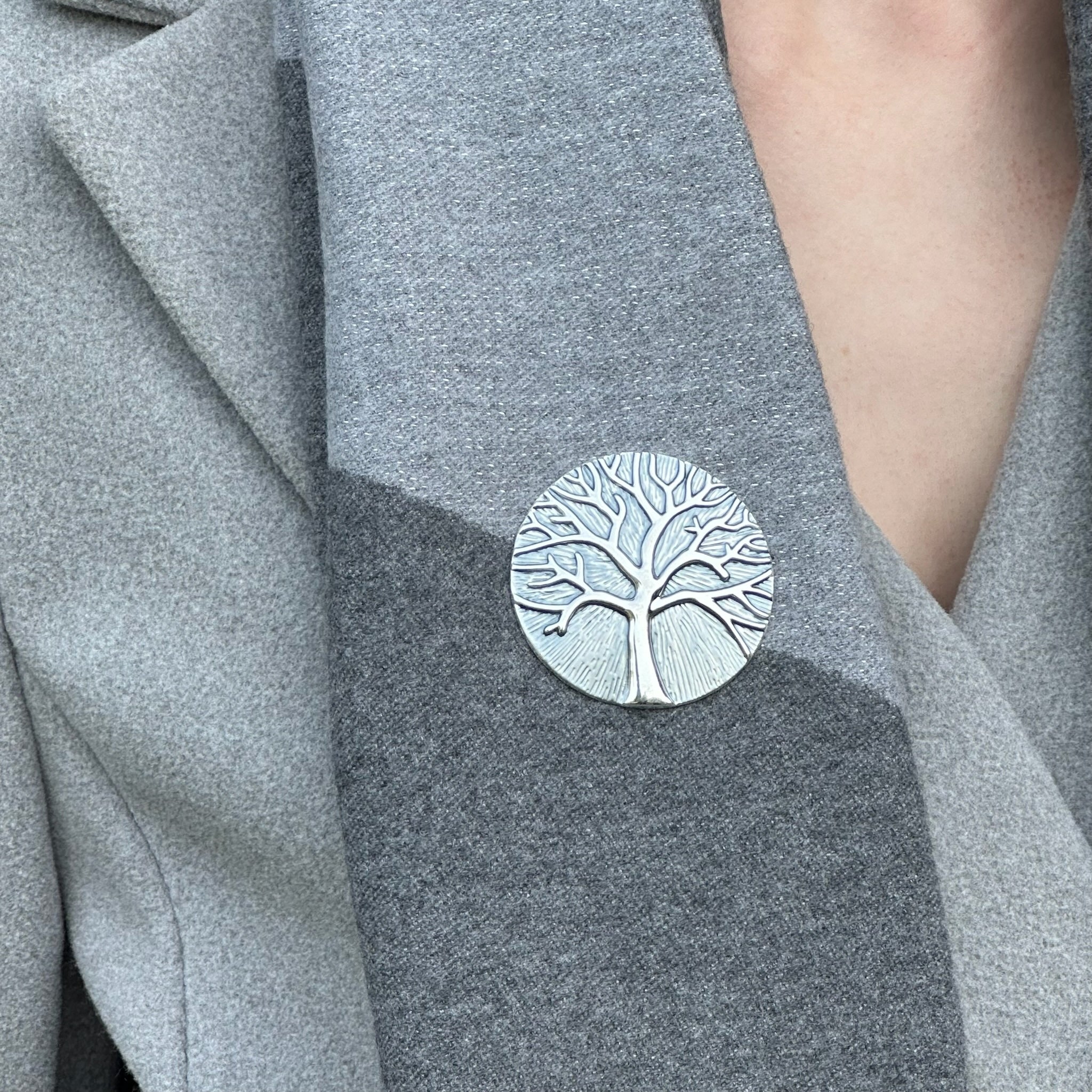 Tree Scarf Clip/Brooch Grey