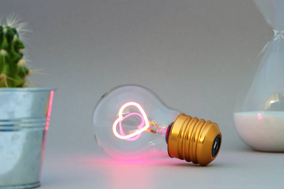 SUCK UK - Cordless Heart Lightbulb - Rechargeable and sexy