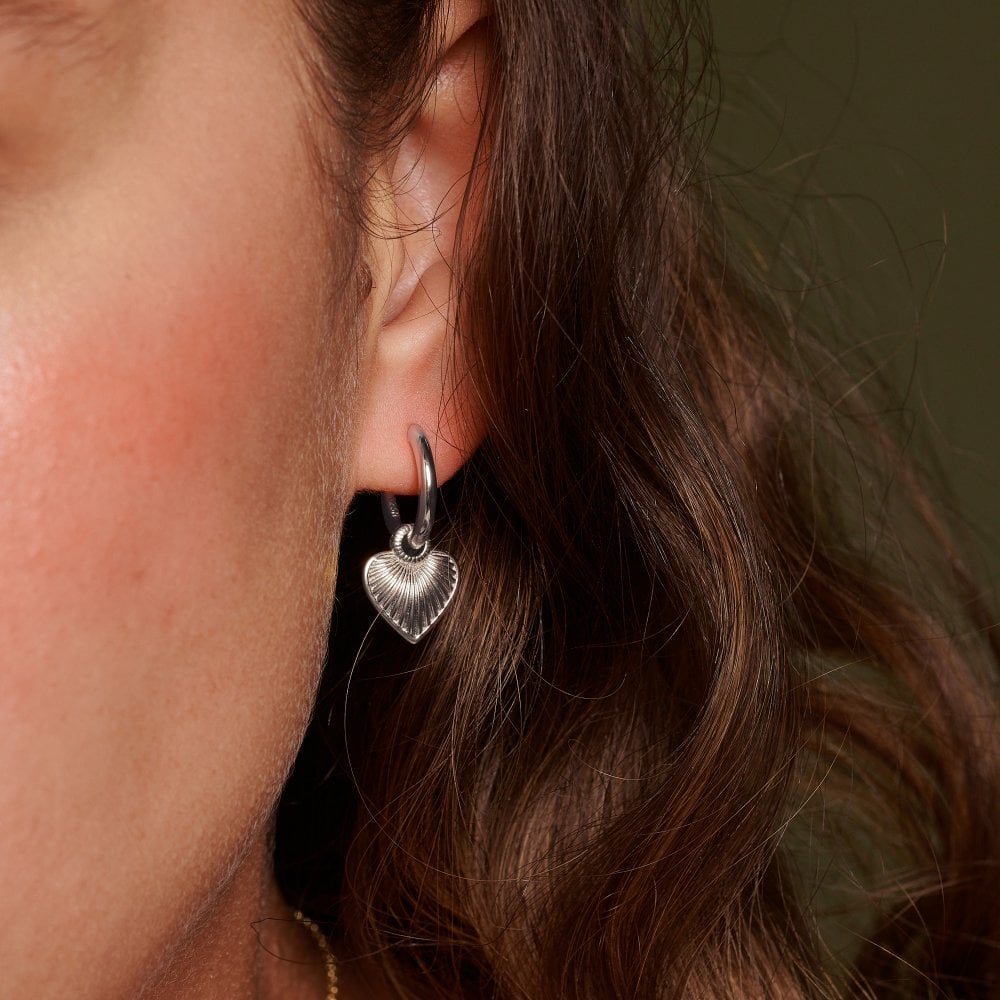 Hot Diamonds Silver Edit Essence Heart Huggie Earrings