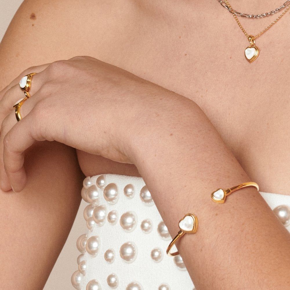 Hot Diamonds Golden Edit Mother of Pearl Heart Bangle