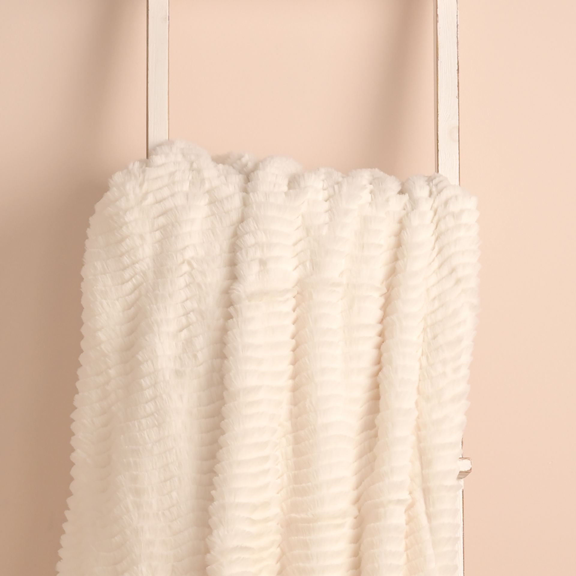 Hestia Ivory Ripple Throw