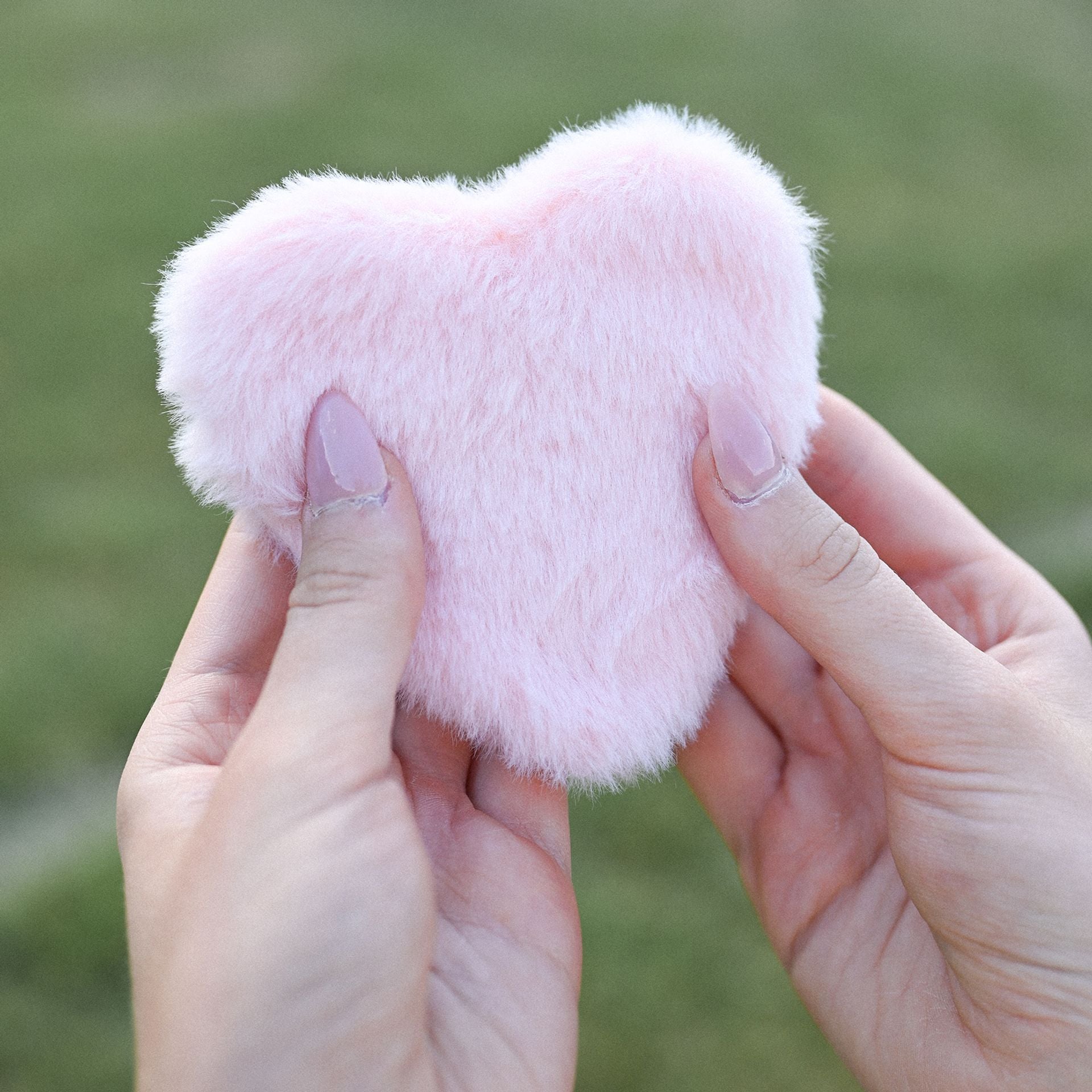 Sophia Layers Cosy Set Of 2 Furry Heart Hand Warmers - Blush Pink