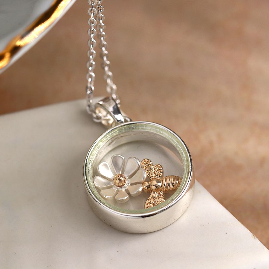 POM Silver Plated Circle Frame Necklace with Golden Bee and Daisy Charm
