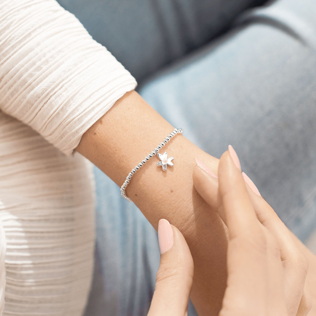 Joma daisy best sale bracelet