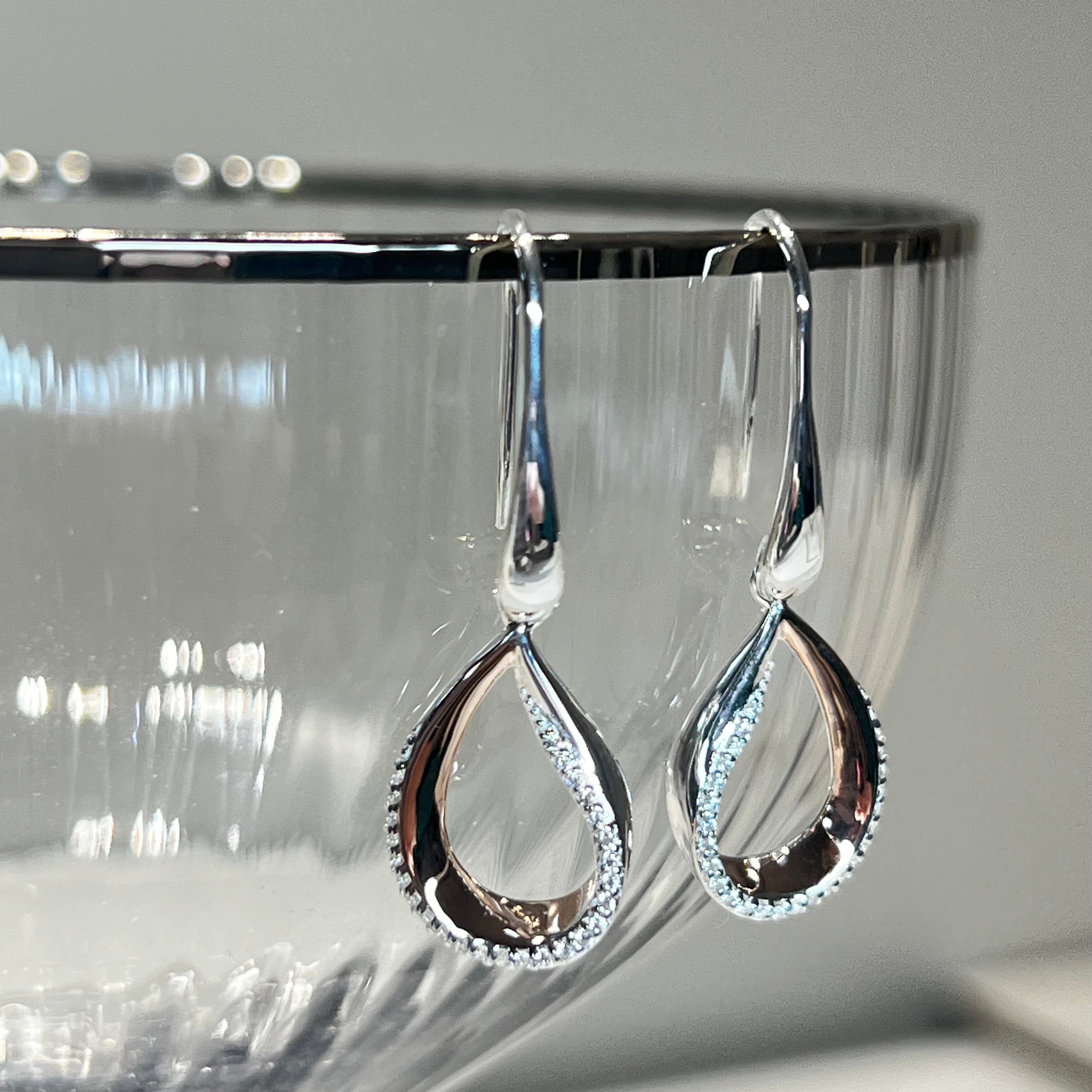 Unique  & Co Silver RG CZ Teardrop Earrings