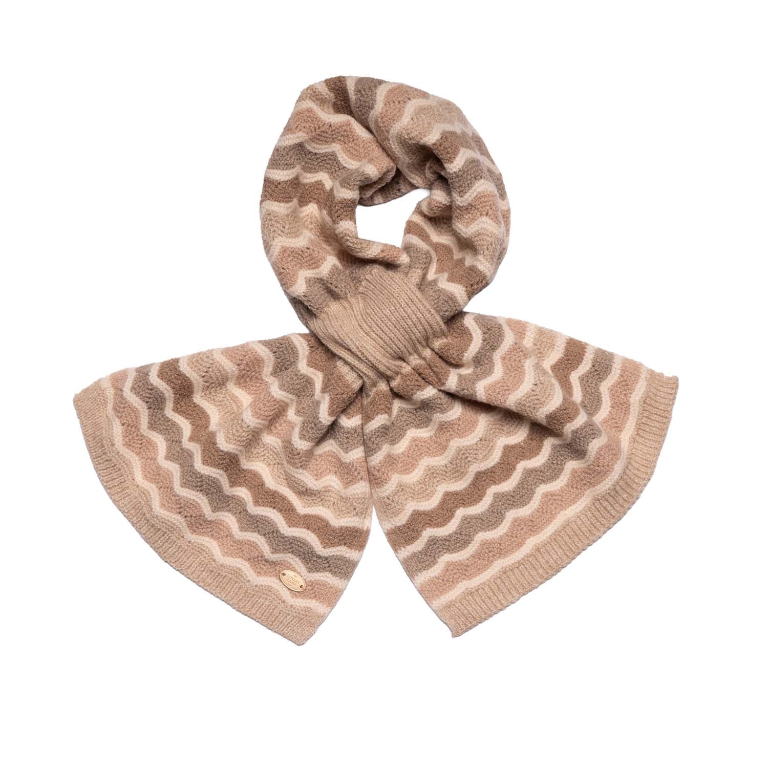 Loxley Lane Cream Pull-Through Wave Print