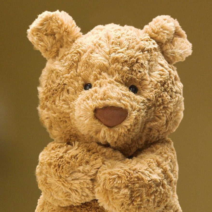Jellycat Bartholomew Bear Huge – More Than Just a Gift