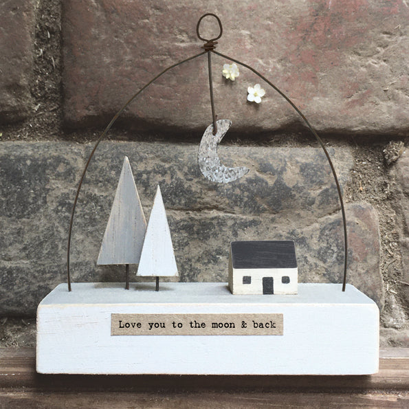 East of India Wooden Scene - Love You To The Moon & Back