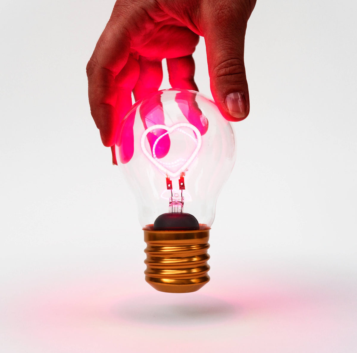 SUCK UK - Cordless Heart Lightbulb - Rechargeable and sexy