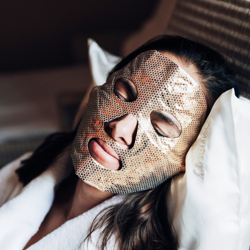 Divine Glow Self-Heating Face Mask by Sensory Retreats