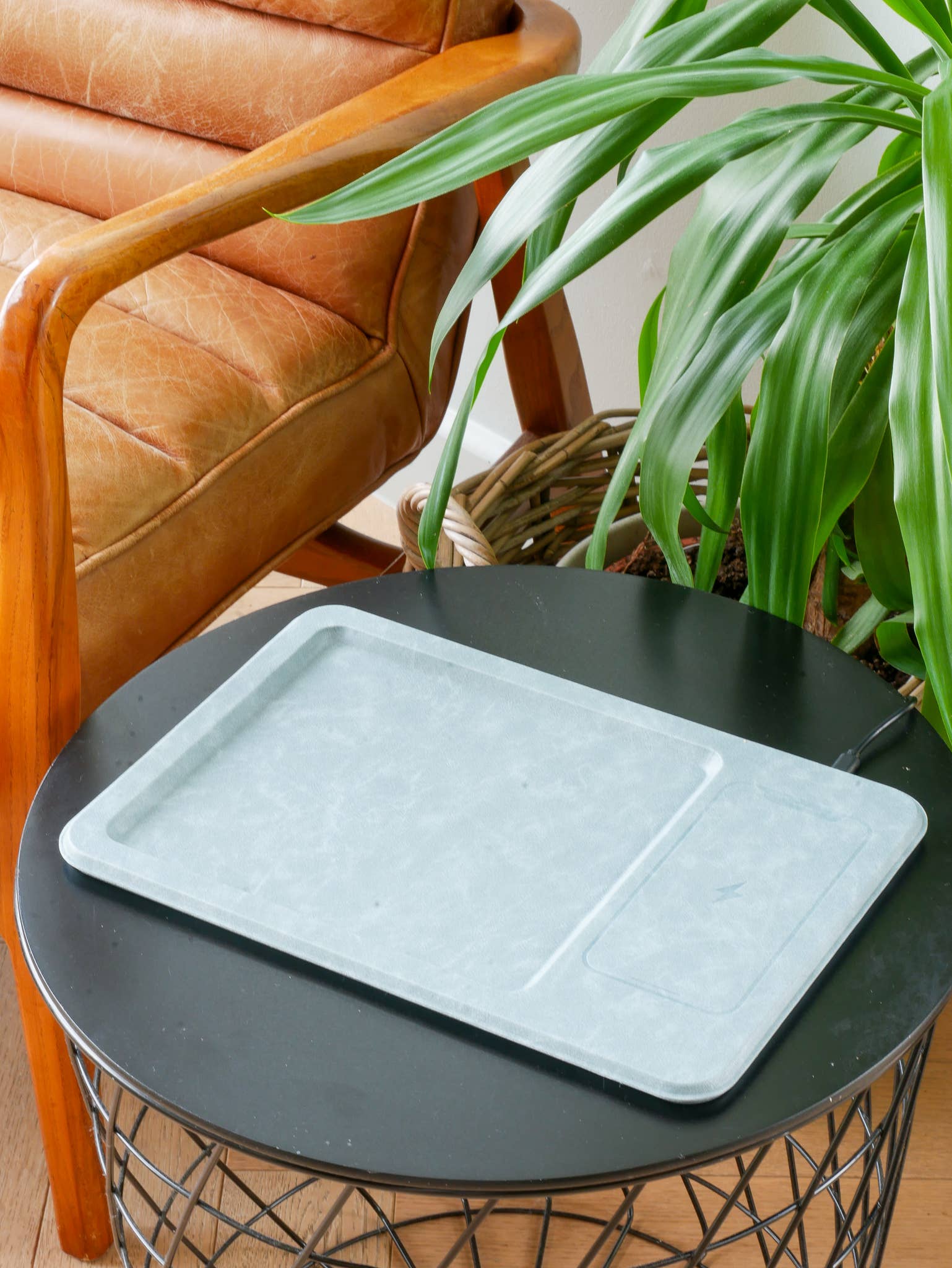 Steepletone UK Ltd - PU Leather Wireless Charging Vanity Tray: Grey