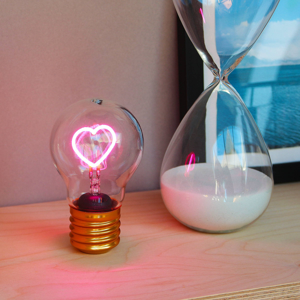 SUCK UK - Cordless Heart Lightbulb - Rechargeable and sexy
