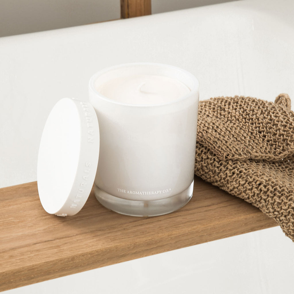 The Aromatherapy Co Naturals  Blood Orange & Pomelo Candle